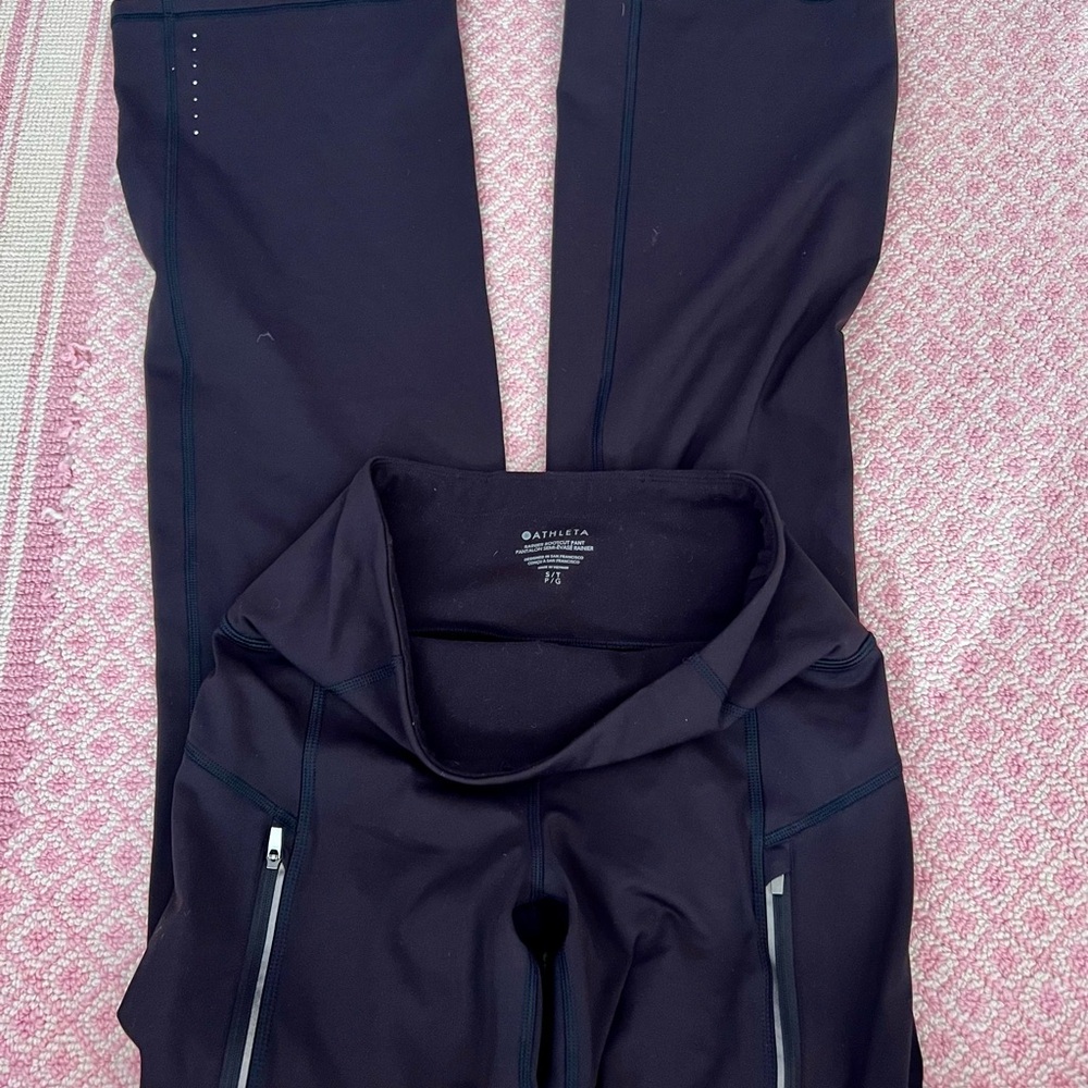 Athleta Rainer boot but leggings. Never worn. Size S/T